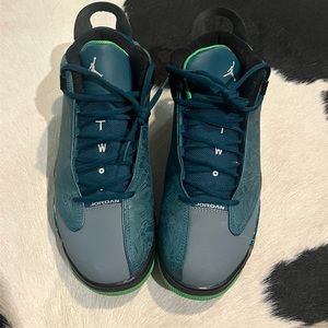 Size 10.5- Jordan Dub Zero Teal 2018